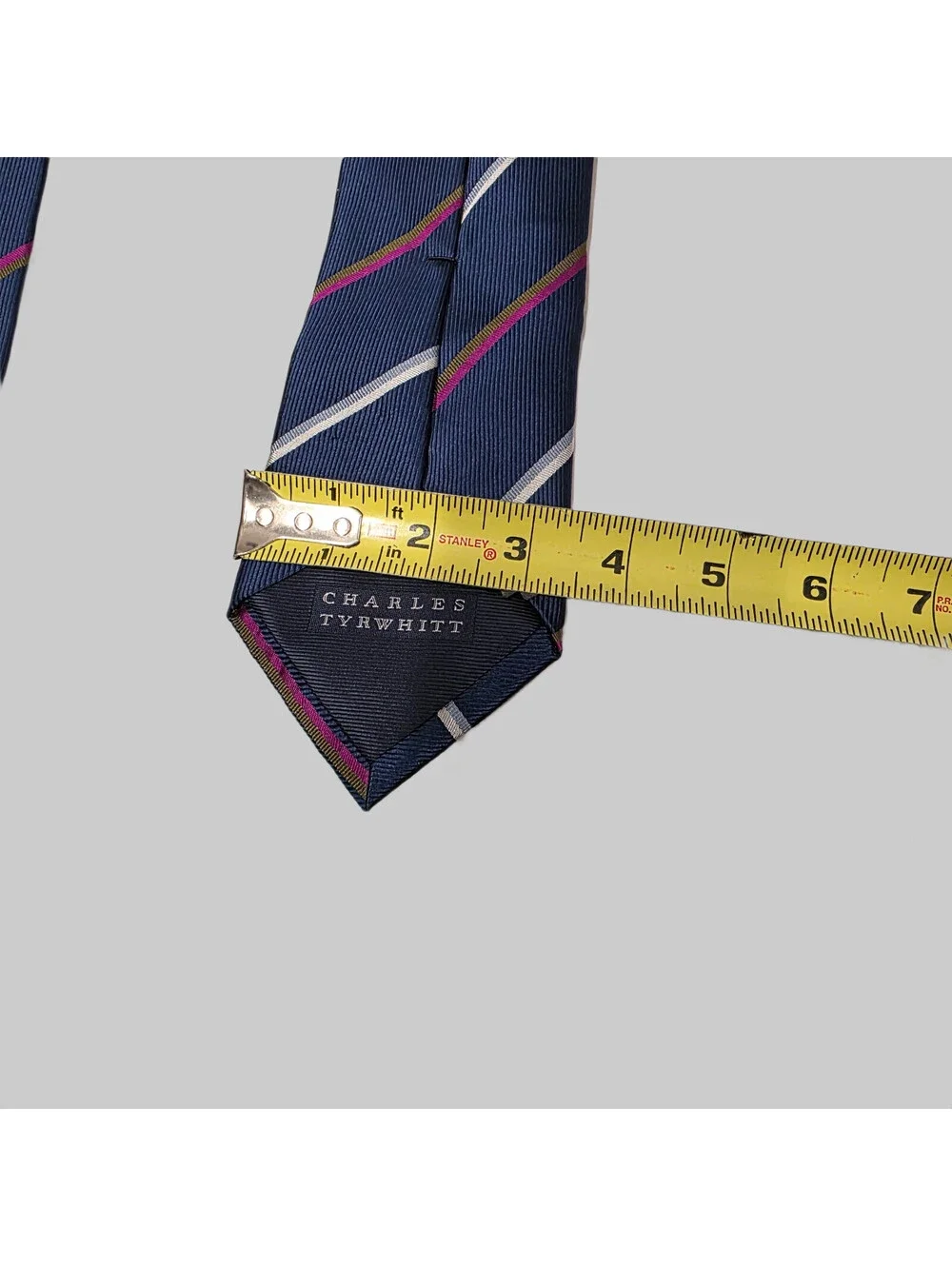 Charles Tyrwhitt Silk Necktie Navy Blue Striped regimental Woven Tie 60 x 3.5